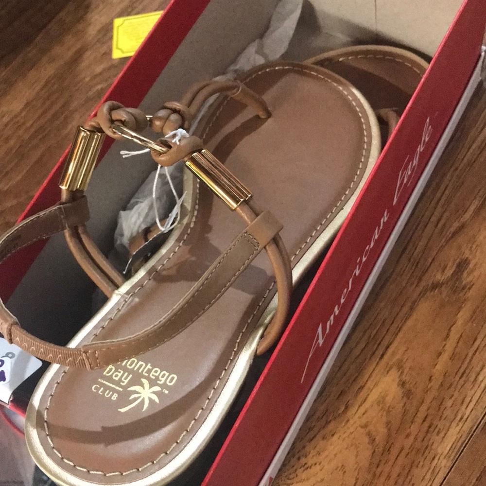 American eagle sandals